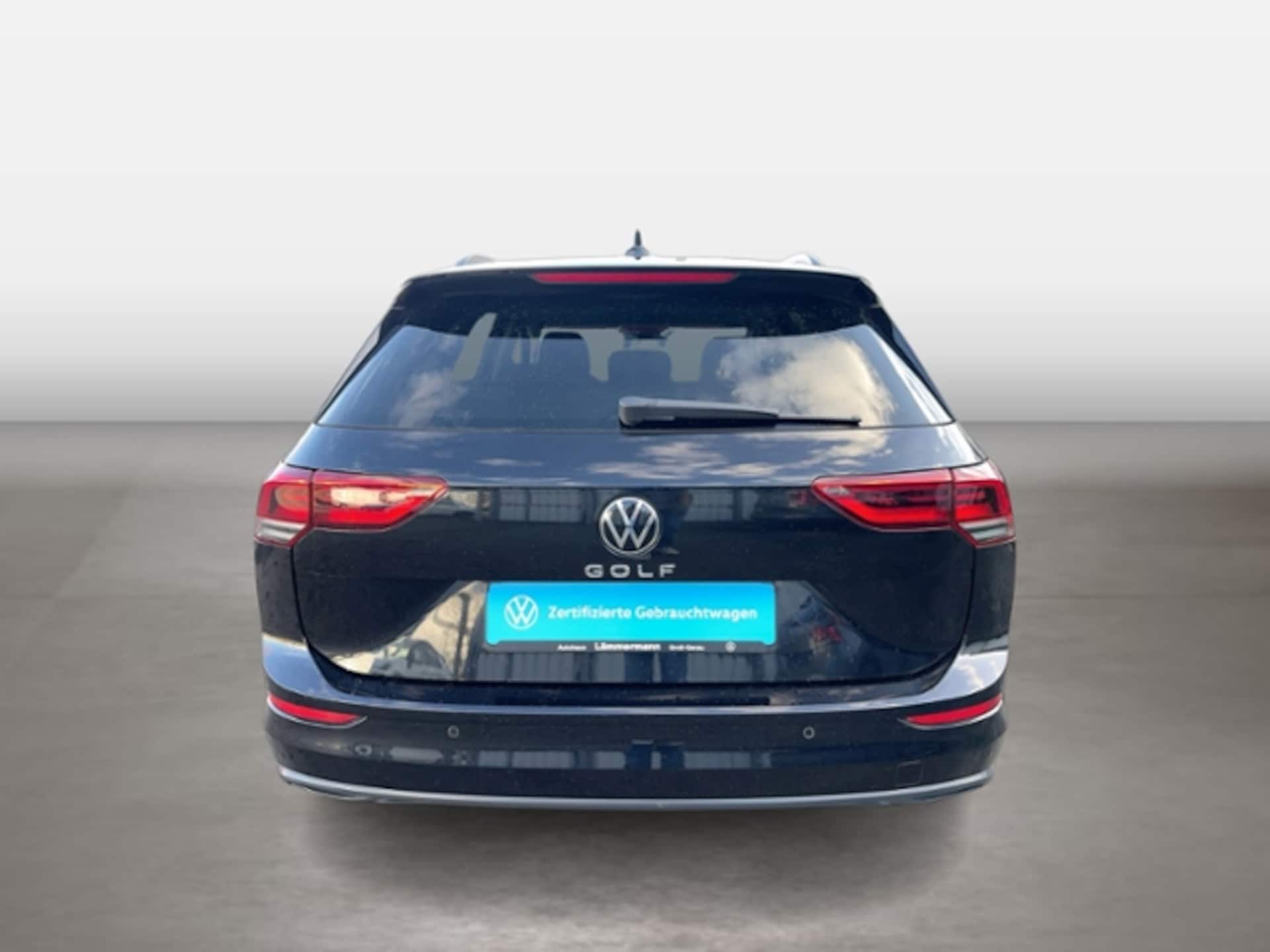 Volkswagen Golf Variant Life