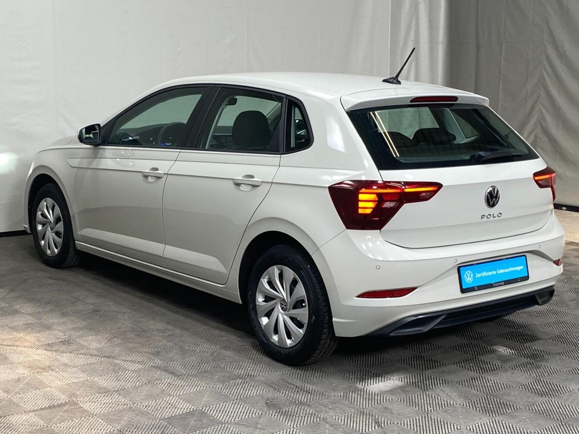 Volkswagen Polo Basis-Modell