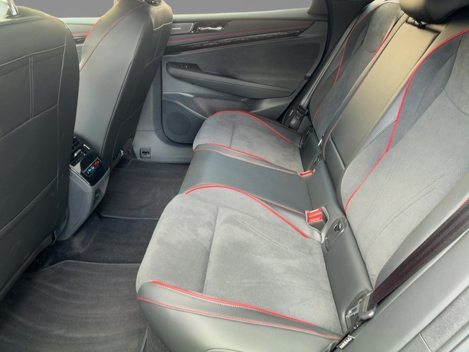 Volkswagen ID.7 Tourer – Bild 7