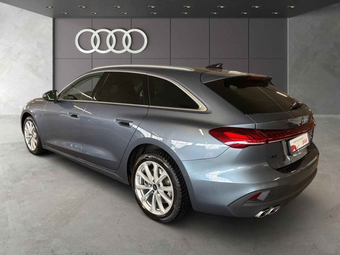 Bild über Audi A5 Avant TDI quattro 150 kW S tronic - für weitere Informationen kontaktieren Sie den Audi Partner