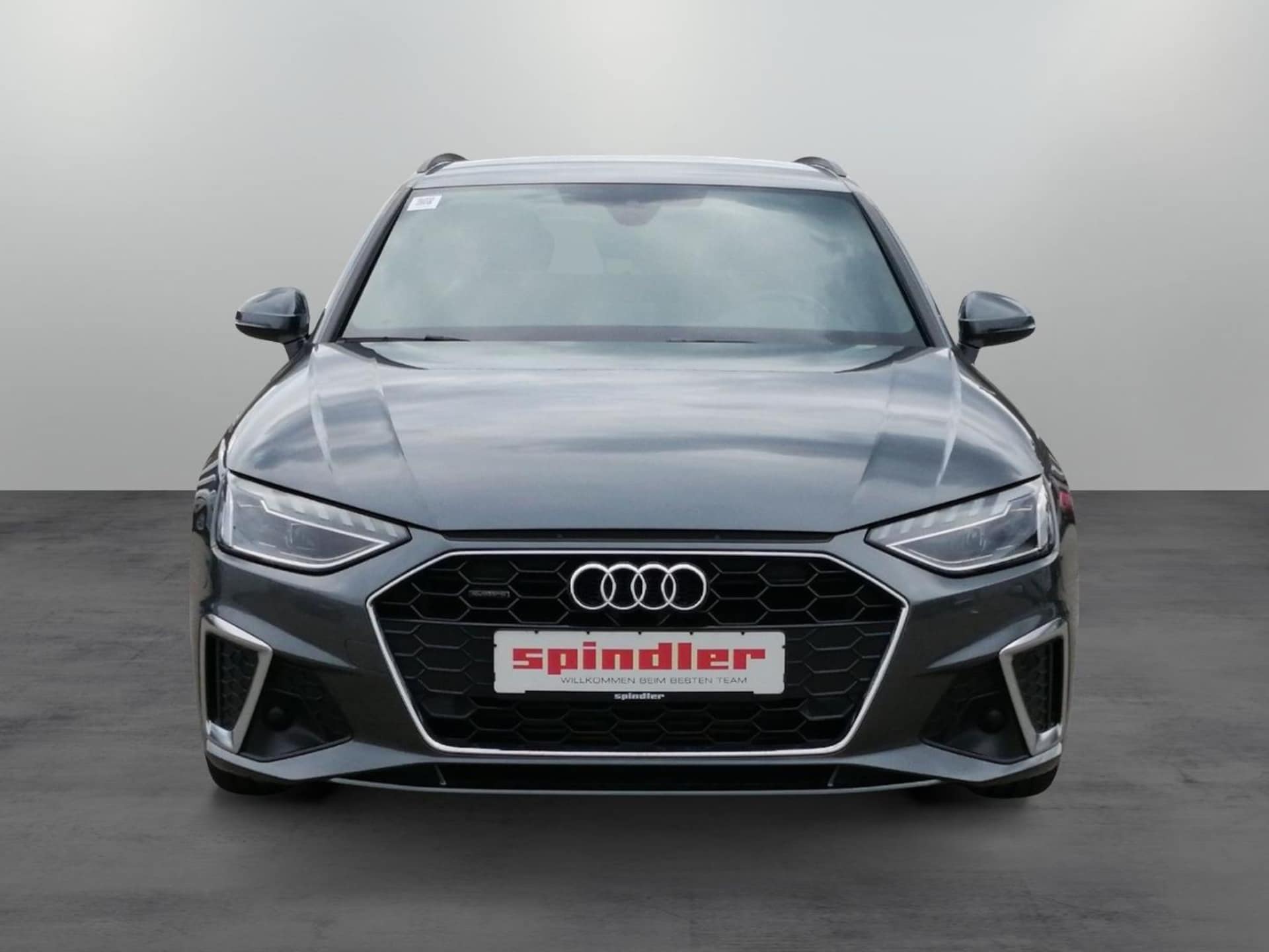 Audi A4 Avant S line