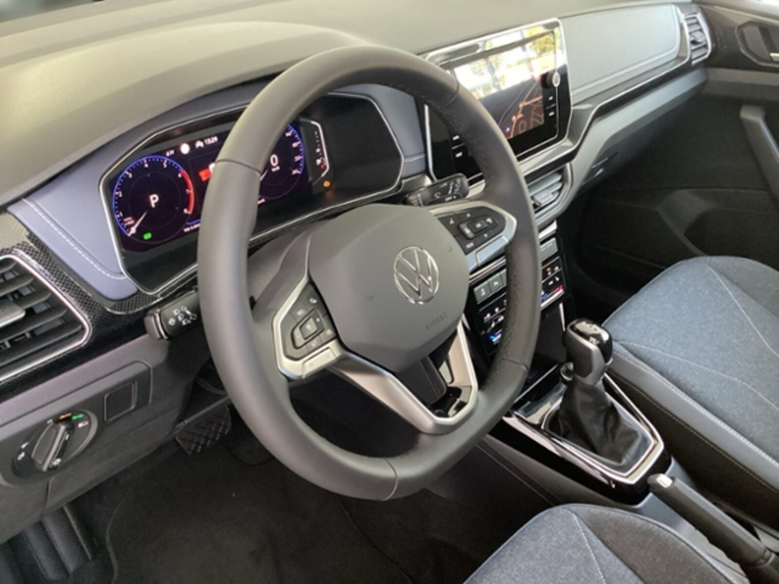 Volkswagen T-Cross – Bild 8