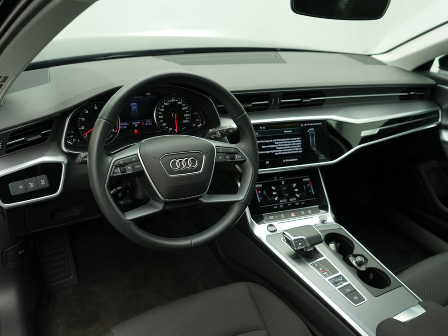 Bild über Audi A6 Avant 45 TFSI quattro S tronic - für weitere Informationen kontaktieren Sie den Audi Partner