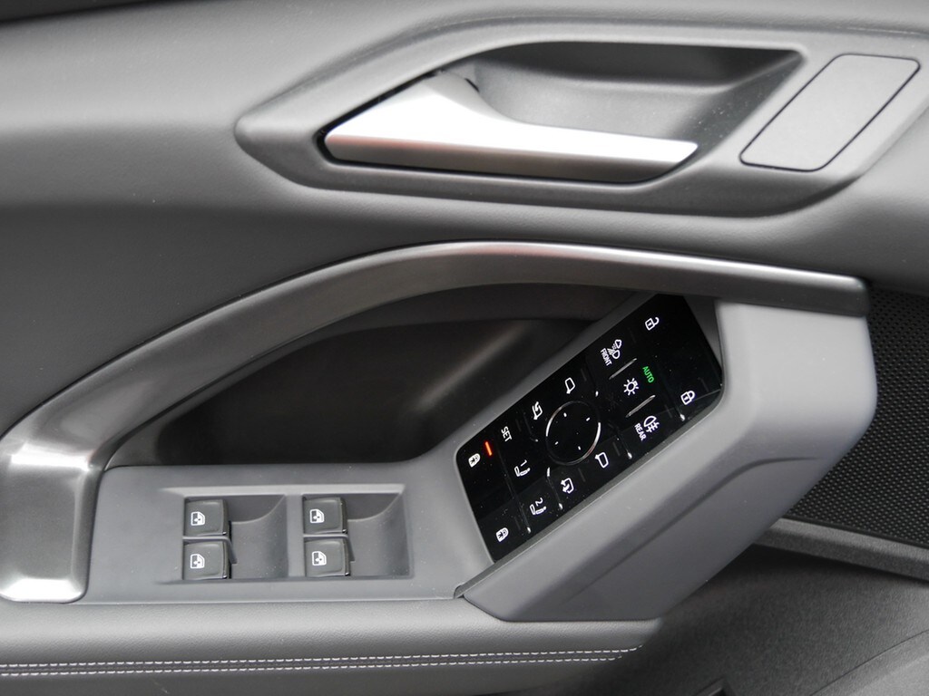 Image about Audi Q5 SUV TDI quattro 150 kW S tronic