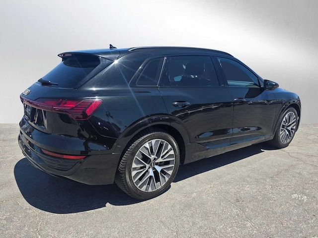 2024 Audi Q8 e-tron