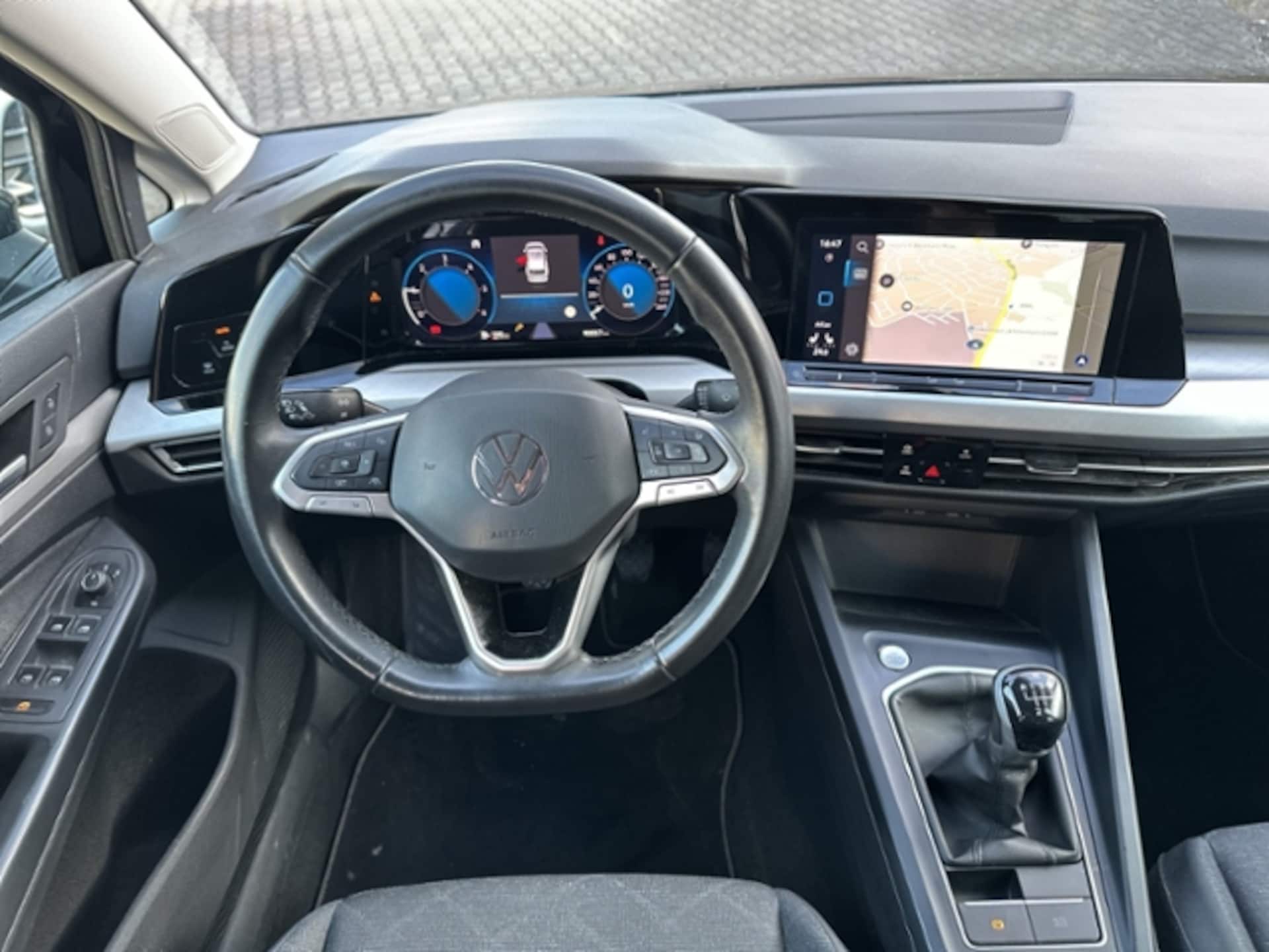 Volkswagen Golf Variant Life