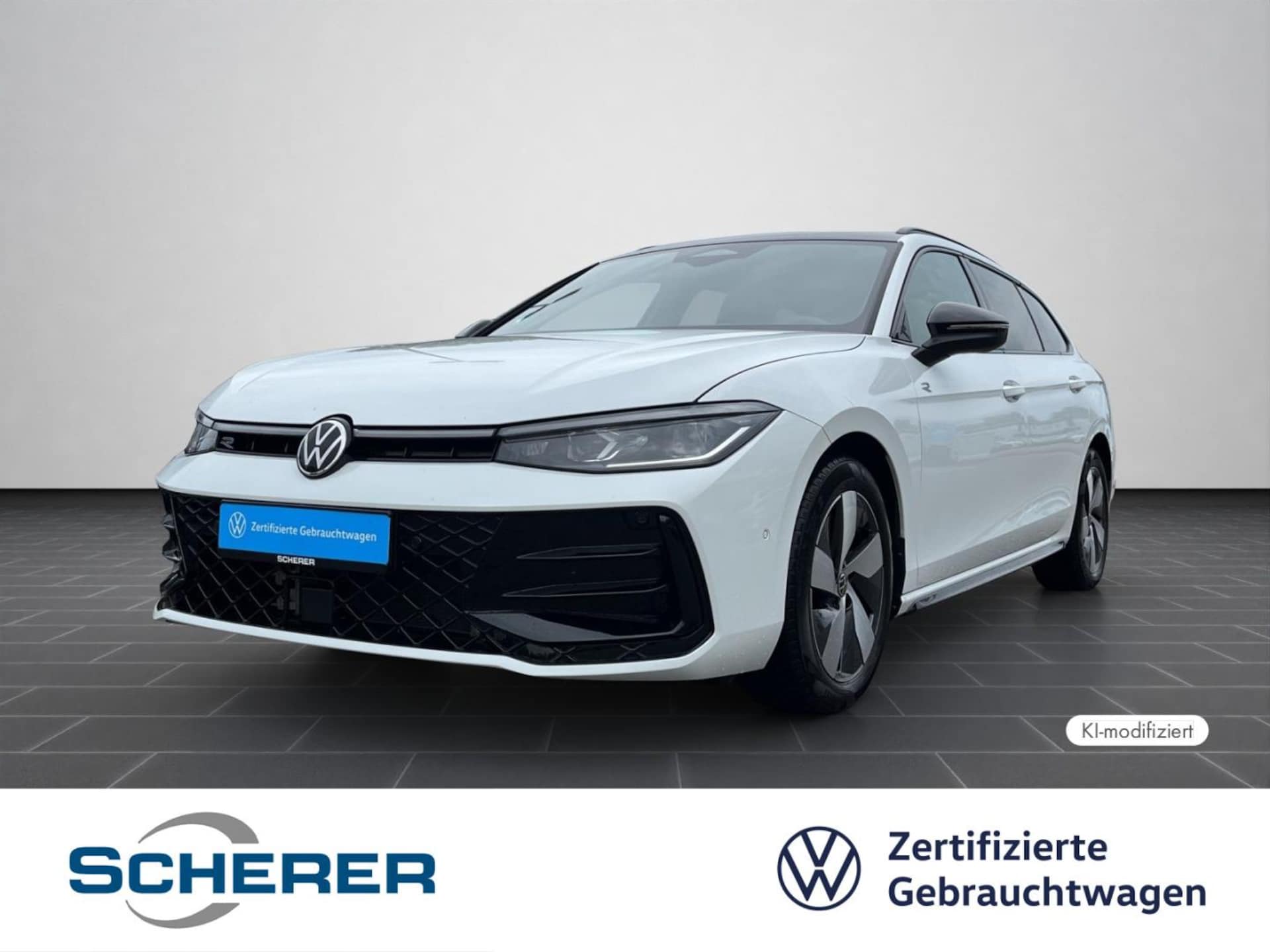 Volkswagen Passat — Volkswagen Passat Passat Variant R-Line Signature 2,0 TDI 4MOTION DSG | 19" in Schwarz/glanzgedreht | AHK | DC
