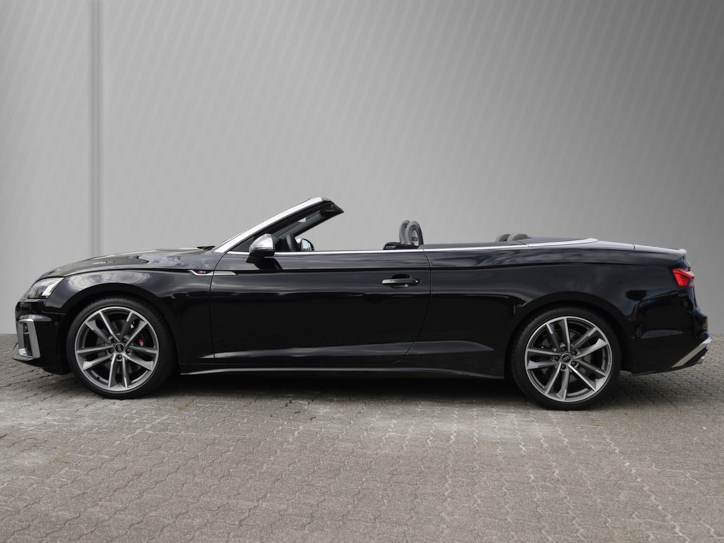 Bild über Audi S5 Cabriolet TFSI quattro tiptronic - für weitere Informationen kontaktieren Sie den Audi Partner