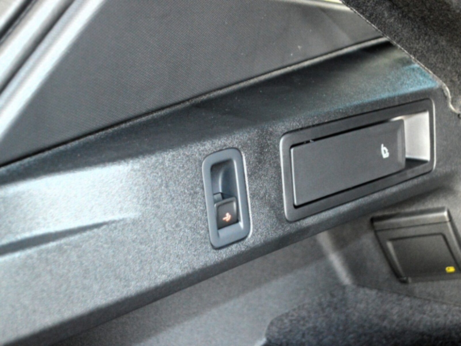 Volkswagen Tiguan – Bild 12