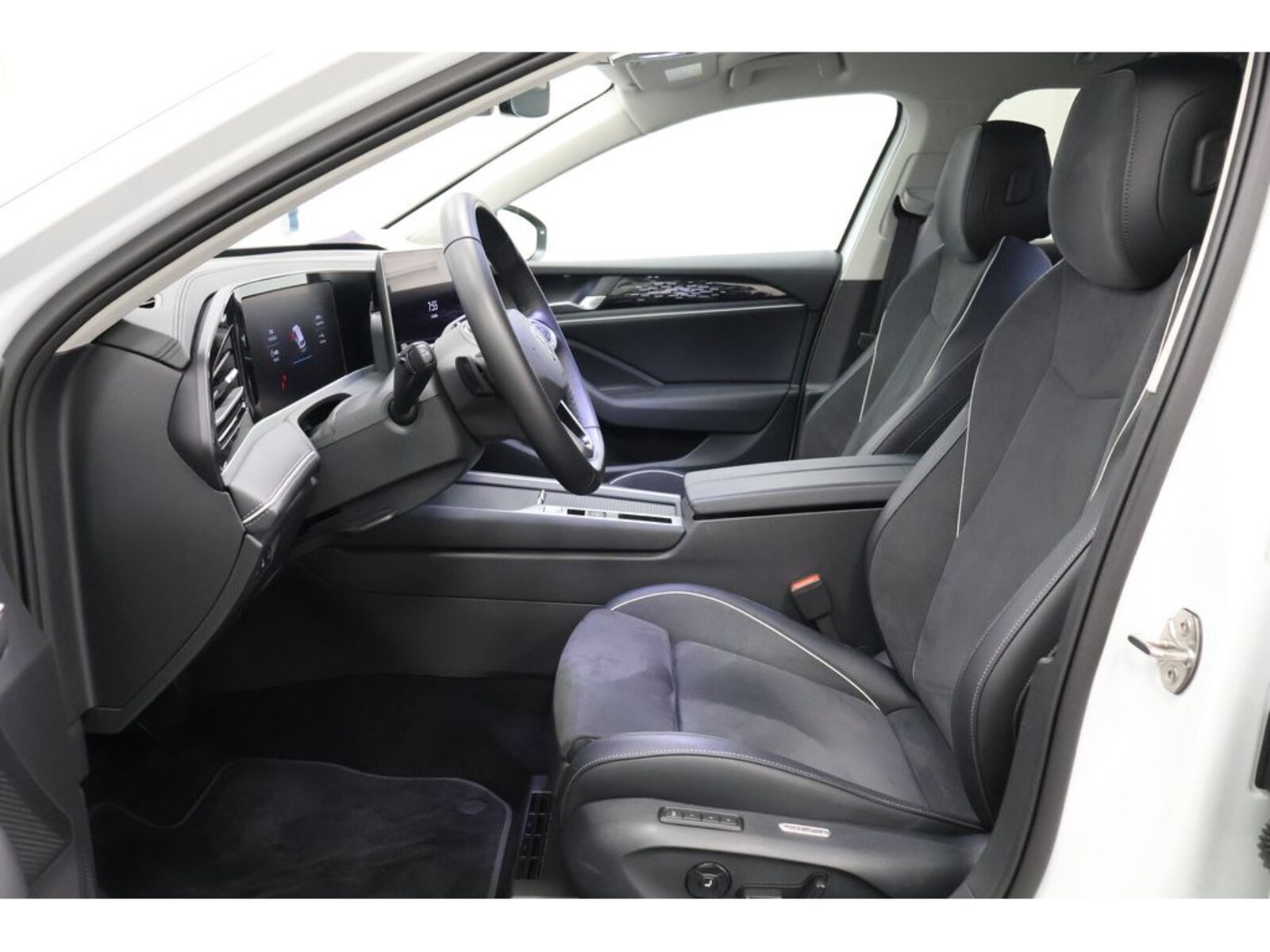 Volkswagen Passat – Bild 28