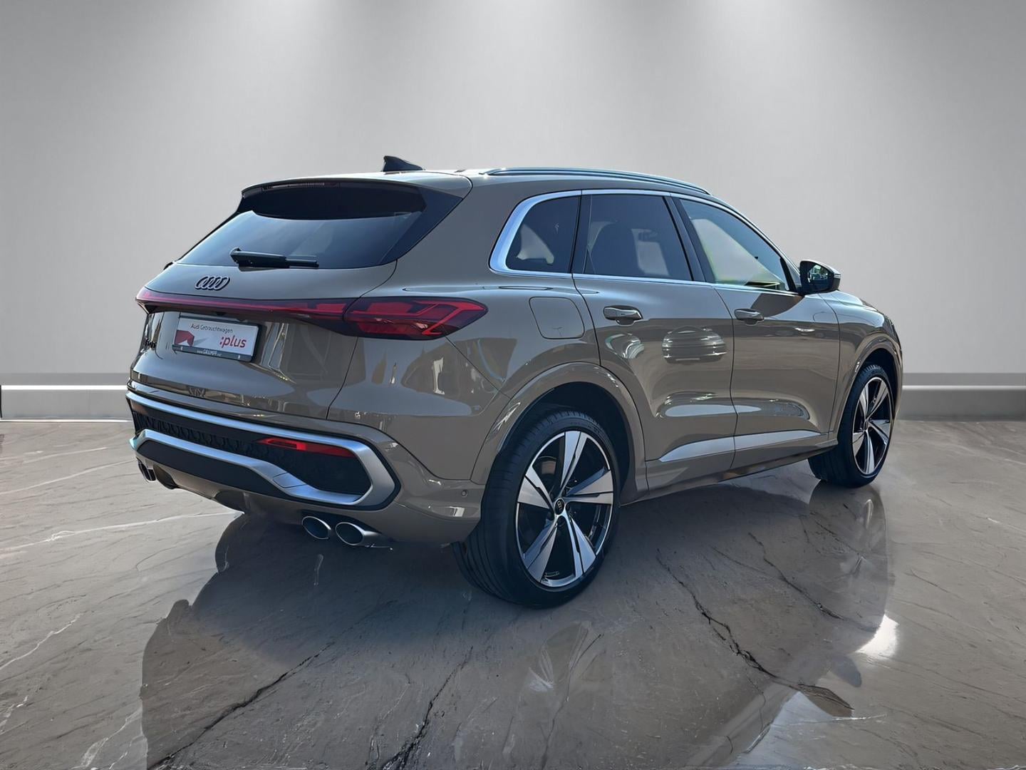 Bild über Audi SQ5 SUV TFSI 270 kW S tronic - für weitere Informationen kontaktieren Sie den Audi Partner