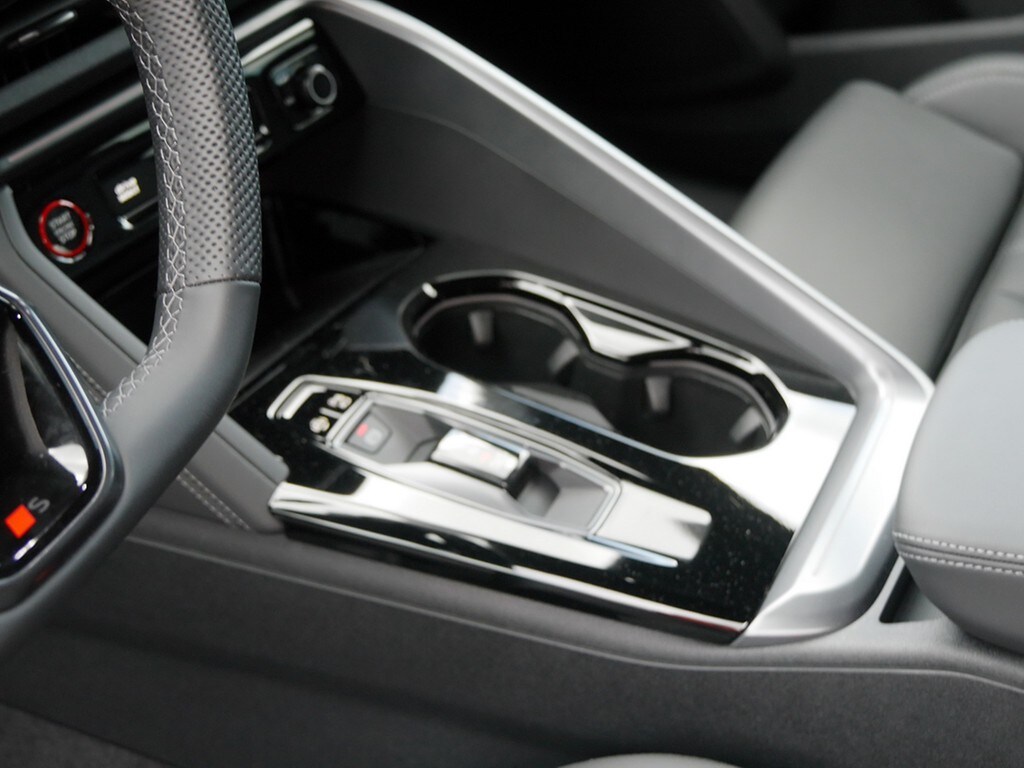Image about Audi Q5 SUV TDI quattro 150 kW S tronic