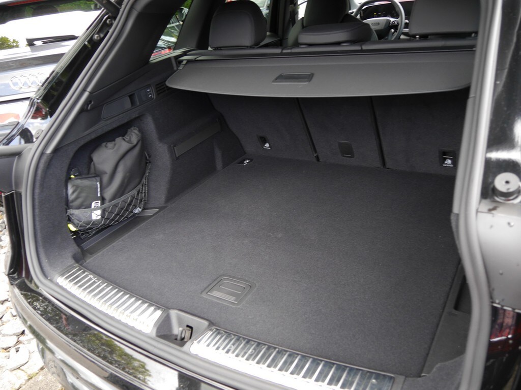 Image about Audi Q5 SUV TDI quattro 150 kW S tronic