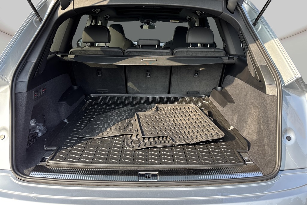 Bild som visar Audi Q7 SUV Q7 SUV 50 TDI quattro S line 286 hk tiptronic - för mer information kontakta din Audi Partner