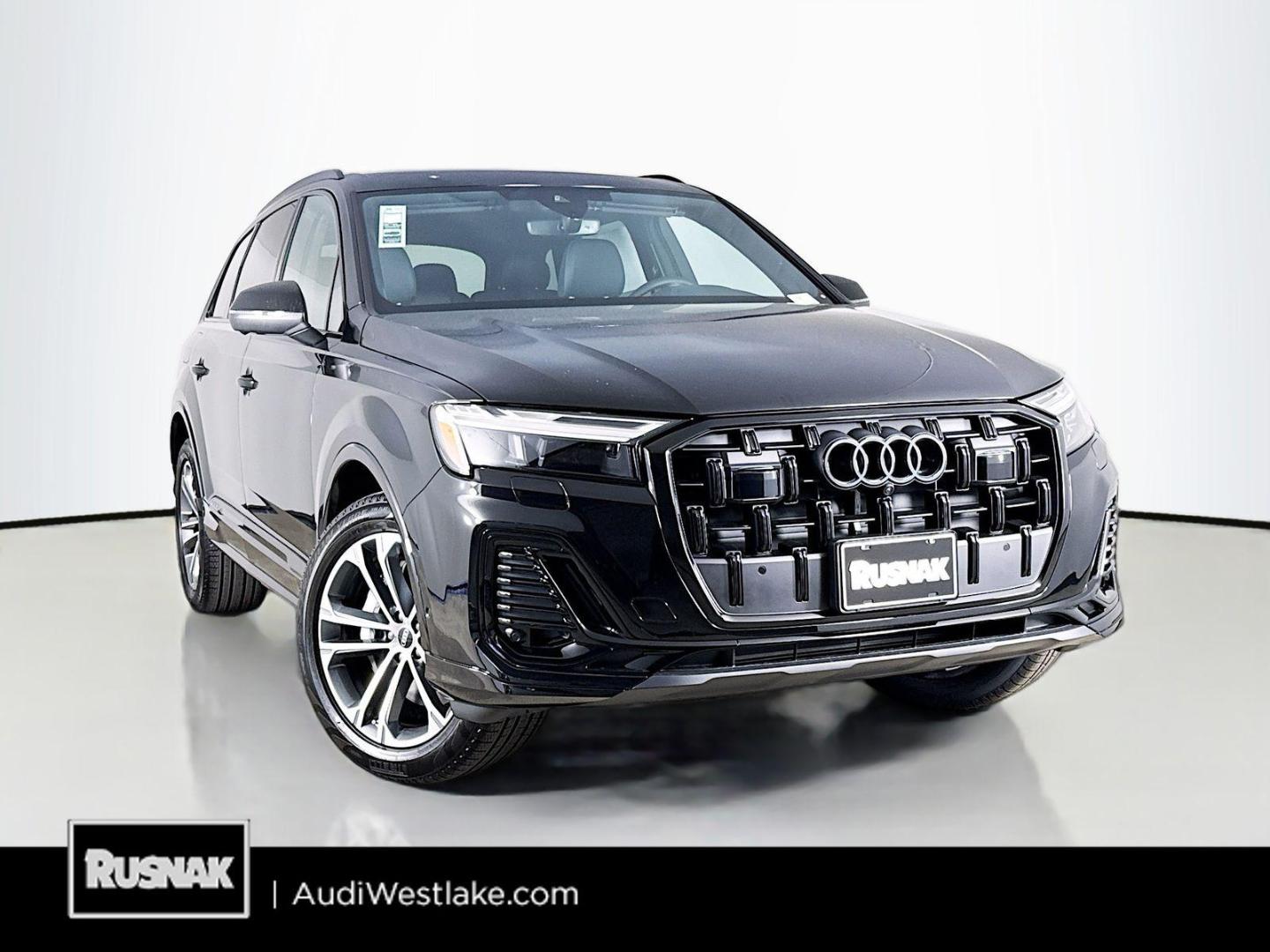 2026 Audi Q7 45 Premium quattro Tiptronic's photo