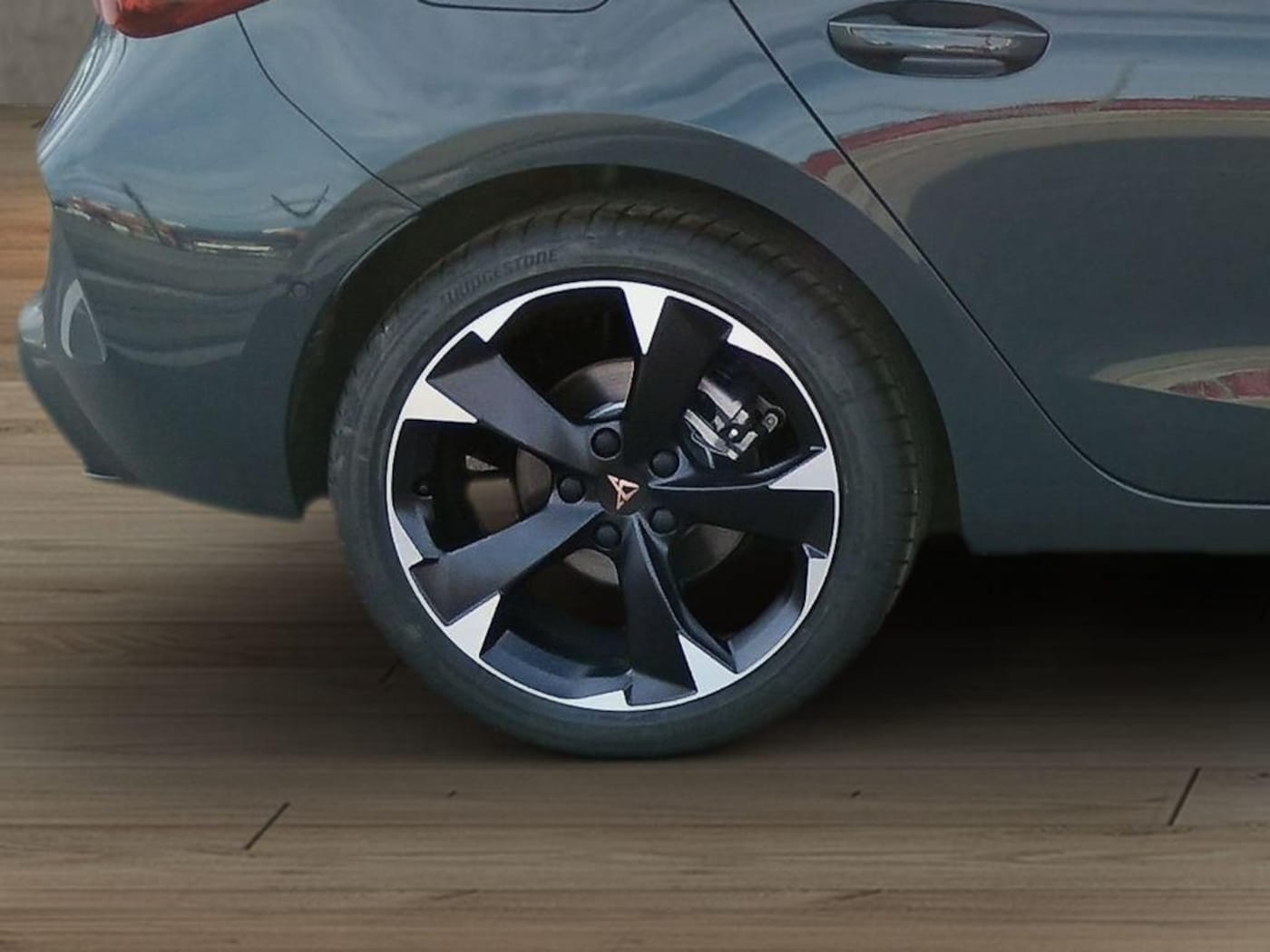 CUPRA Leon León 2.0 TDI DSG 110 kW (150 CV) — photo 8