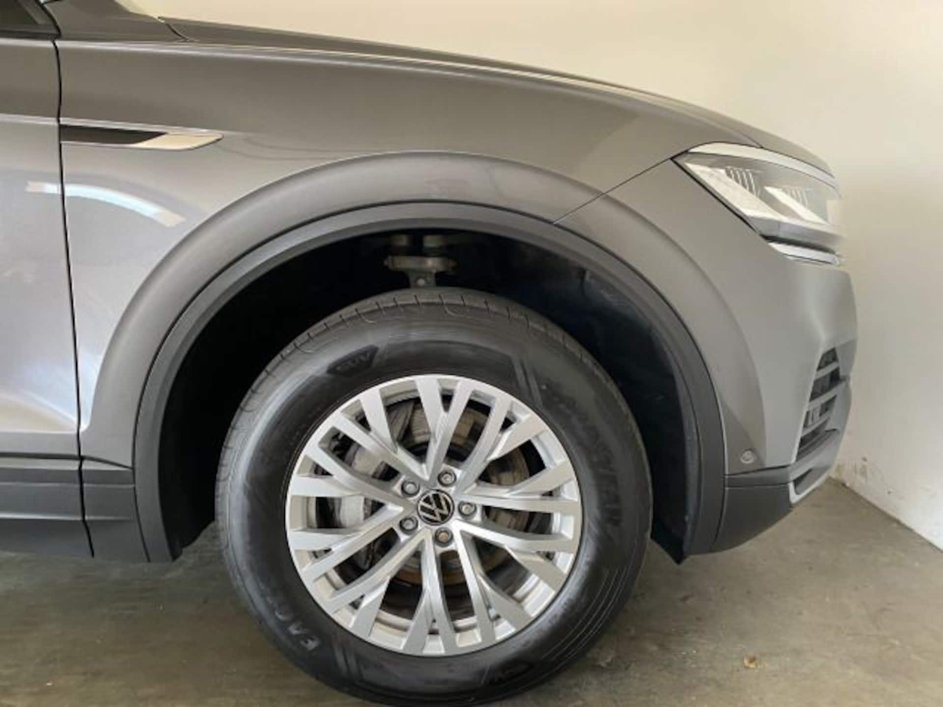 Volkswagen Touareg Basis-Modell