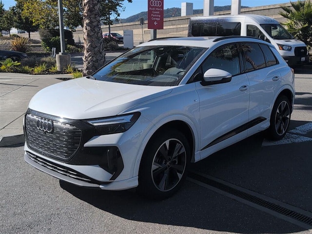 Photo of 2024 Audi Q4 e-tron 