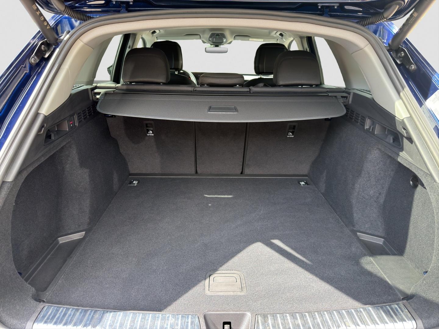 Bild über Audi Q5 SUV TFSI 150 kW S tronic - für weitere Informationen kontaktieren Sie den Audi Partner
