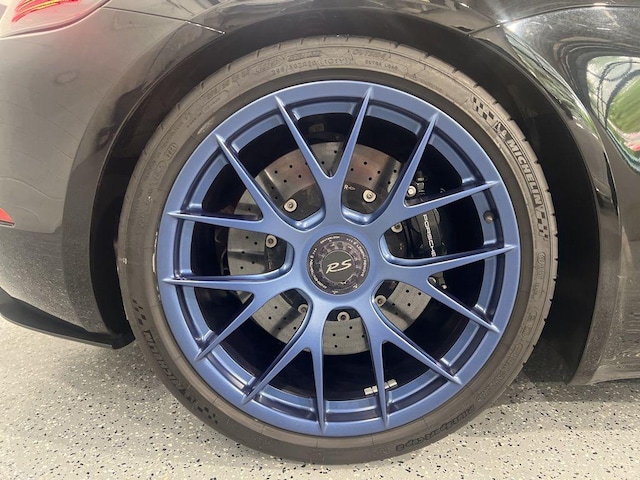 2024 Porsche 718 GT4 RS - Photo 13