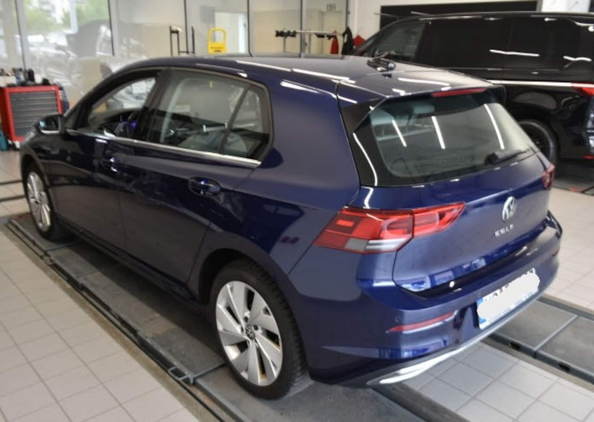 Volkswagen Golf Style