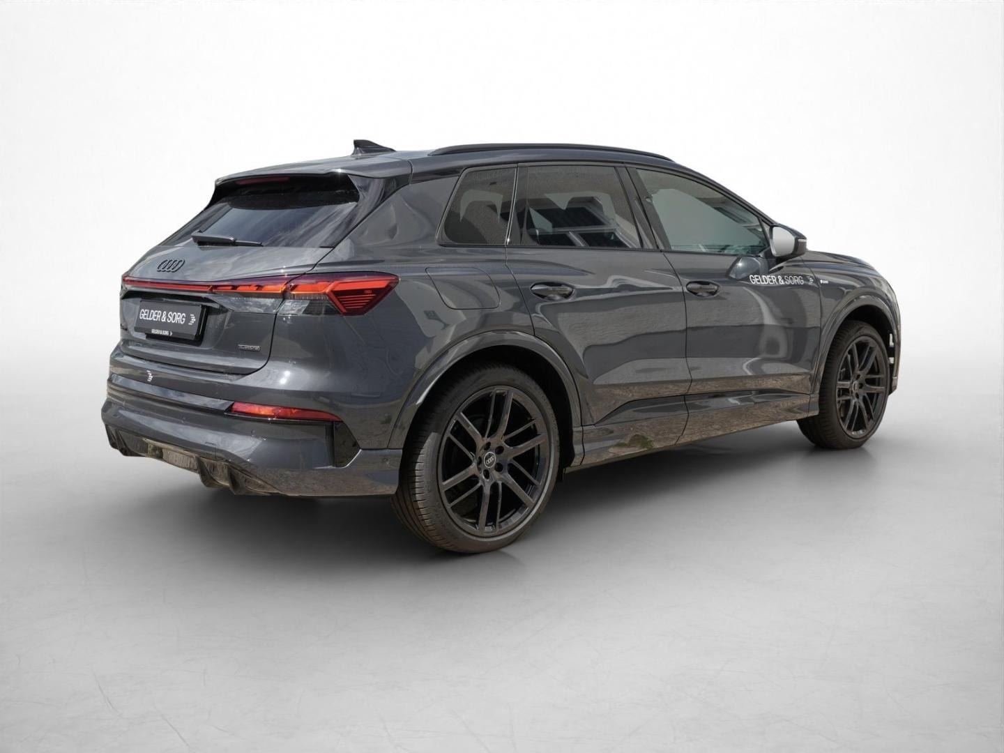 Bild über Audi Q4 SUV e-tron e-tron quattro 220 kW - für weitere Informationen kontaktieren Sie den Audi Partner