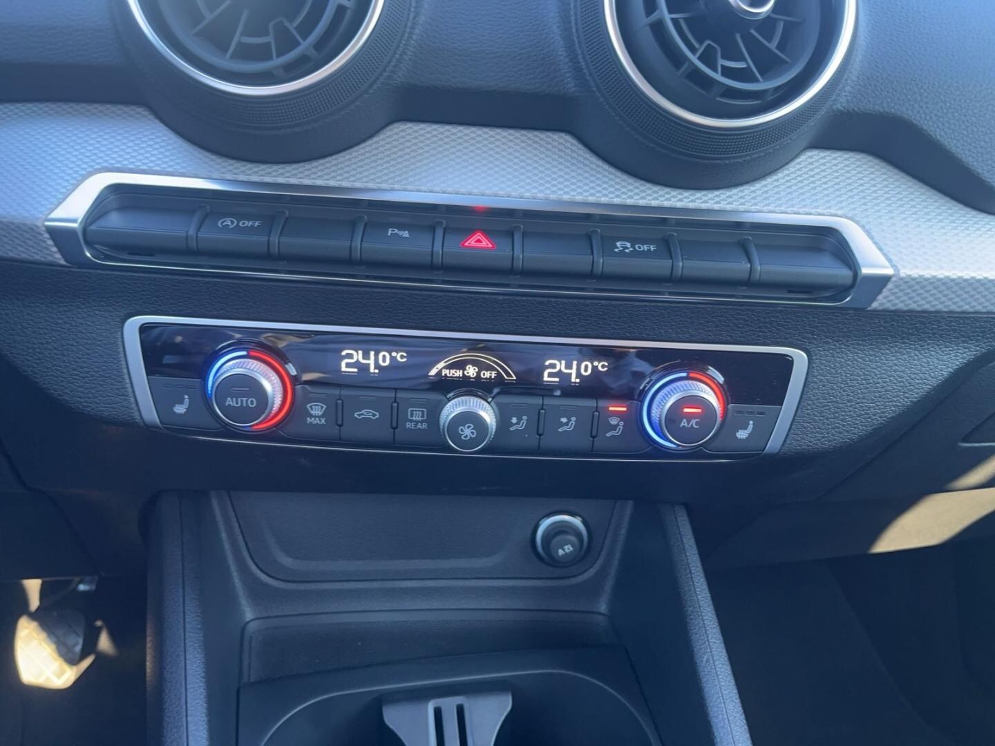 Bild über Audi Q2 S line 30 TFSI Schaltgetriebe - für weitere Informationen kontaktieren Sie den Audi Partner