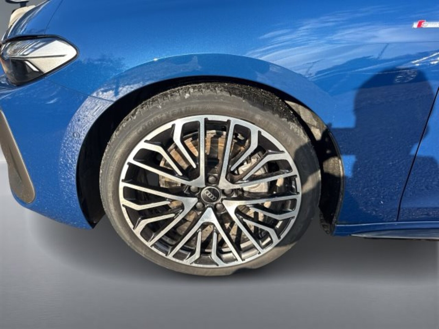 Bild über Audi A5 Avant TDI 150 kW S tronic - für weitere Informationen kontaktieren Sie den Audi Partner