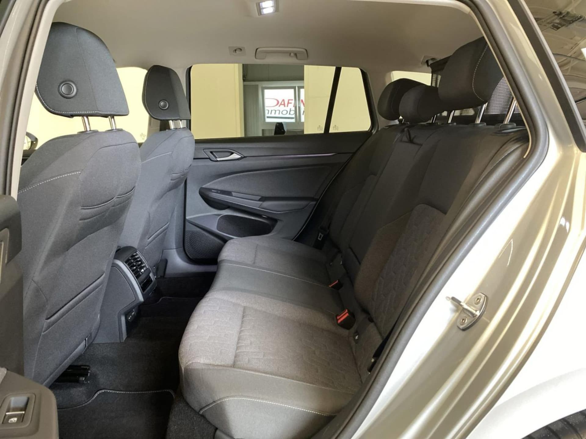 Volkswagen Golf Variant Life