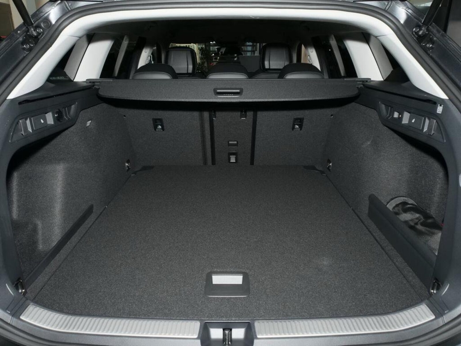 Volkswagen Passat – Bild 12