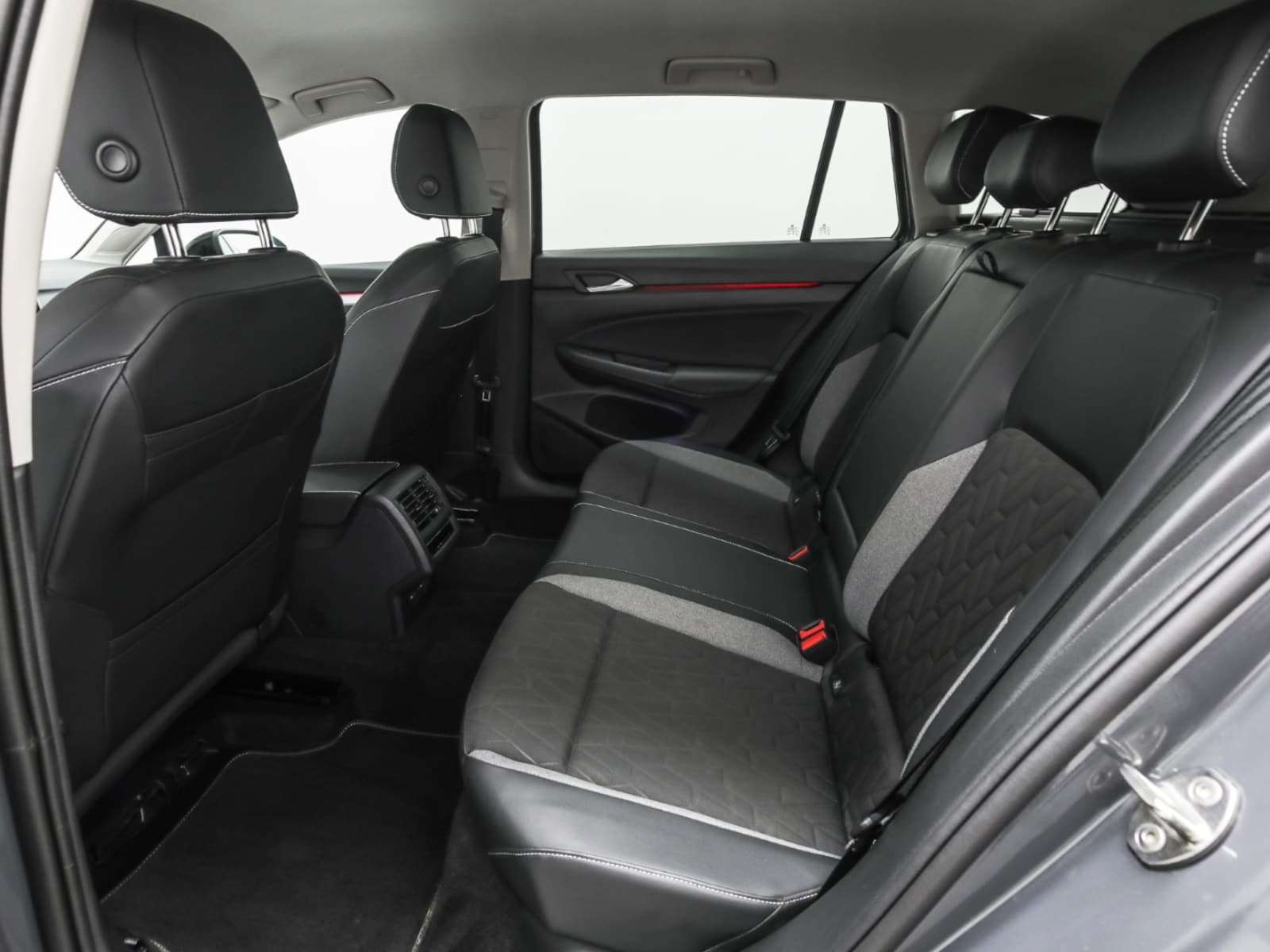 Volkswagen Golf Variant – Bild 12