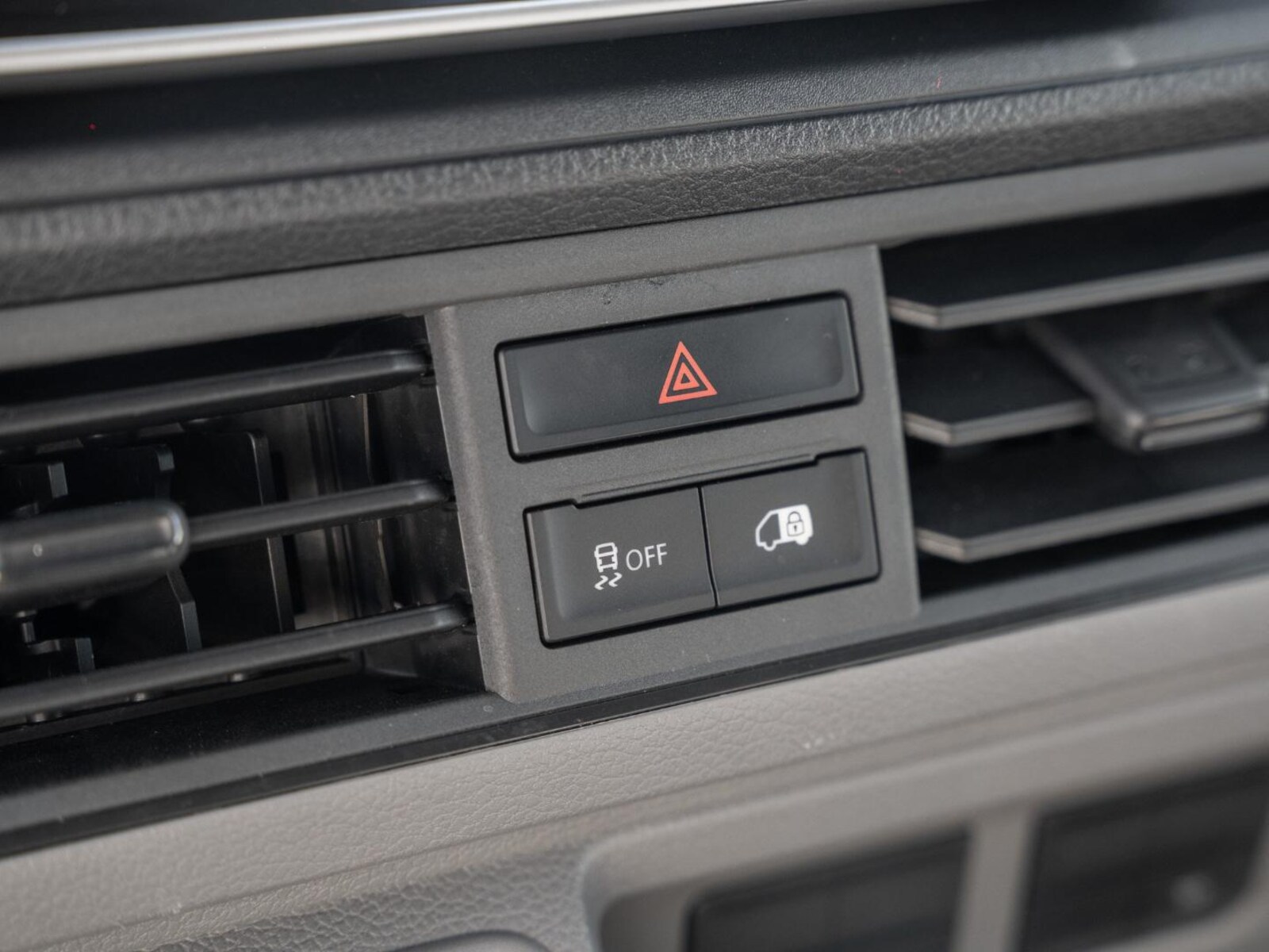 Volkswagen Crafter Kasten mittlerer Radstand – Bild 15