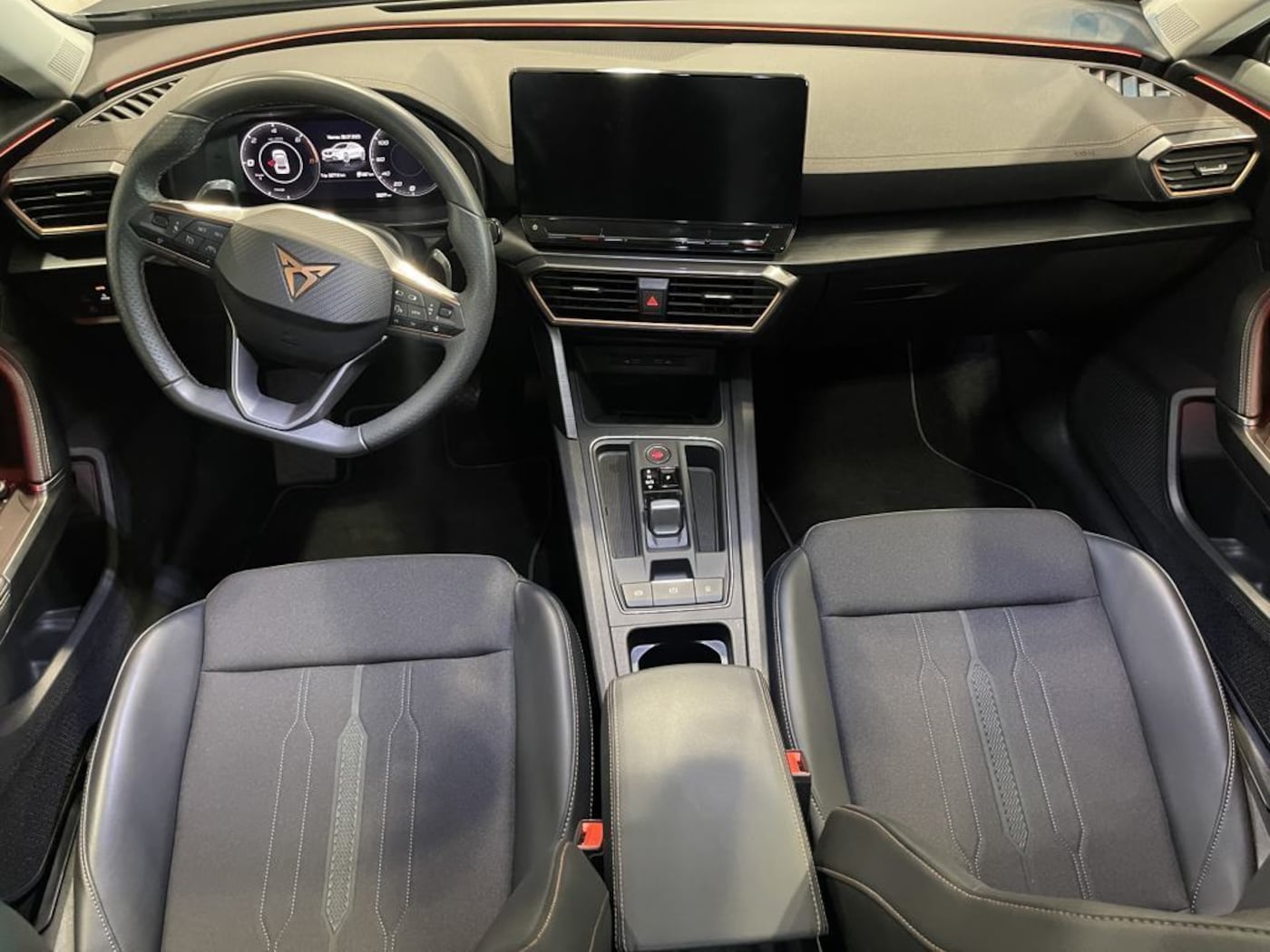 CUPRA Formentor 1.4 e-Hybrid Tech Edition DSG 150 kW (204 CV) — photo 4