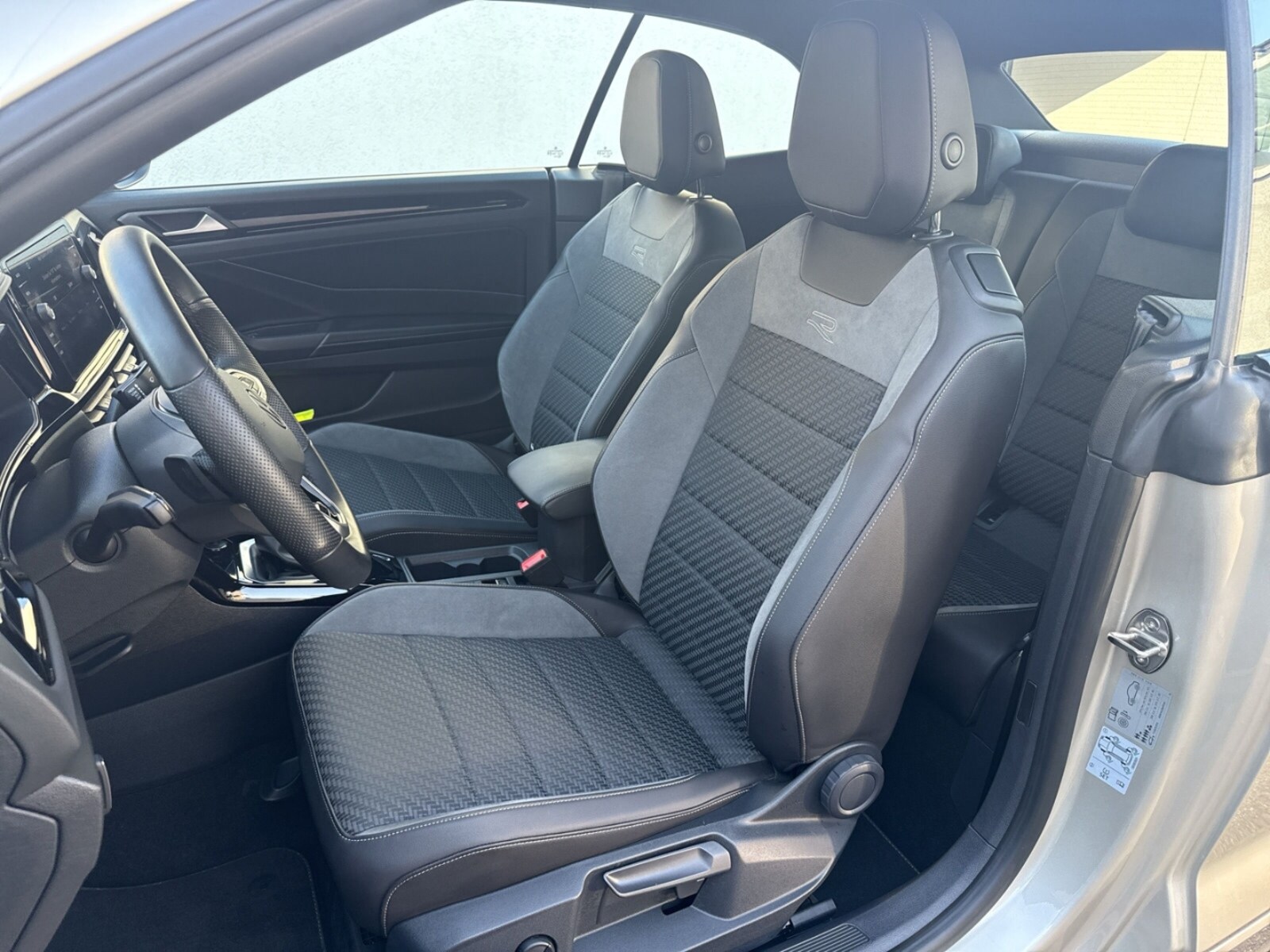Volkswagen T-Roc Cabriolet – Bild 8