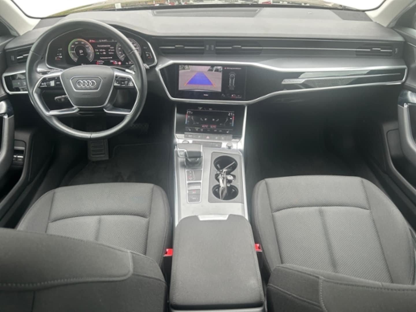 Bild über - für weitere Informationen kontaktieren Sie den Audi Partner