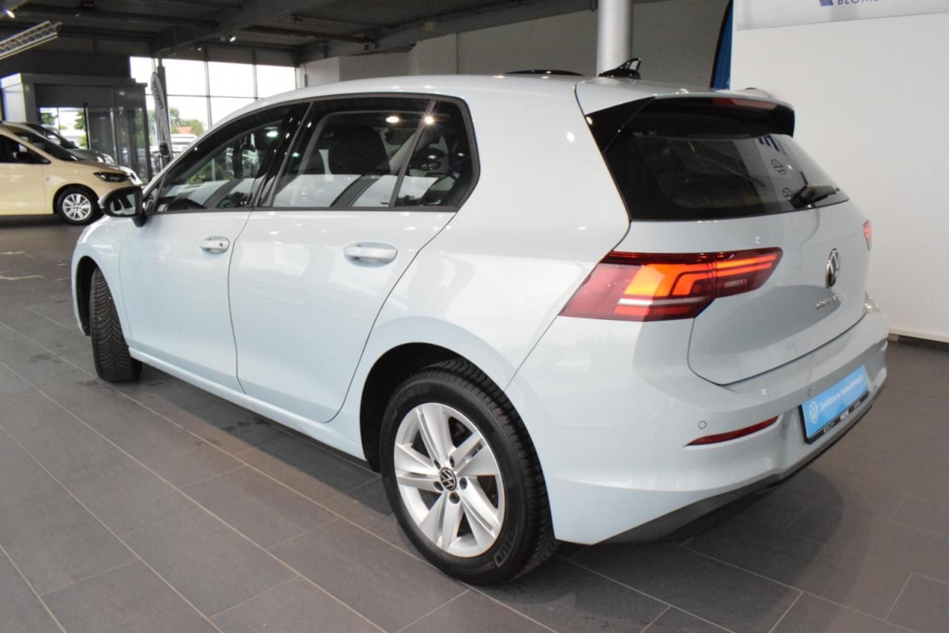 Volkswagen Golf Life