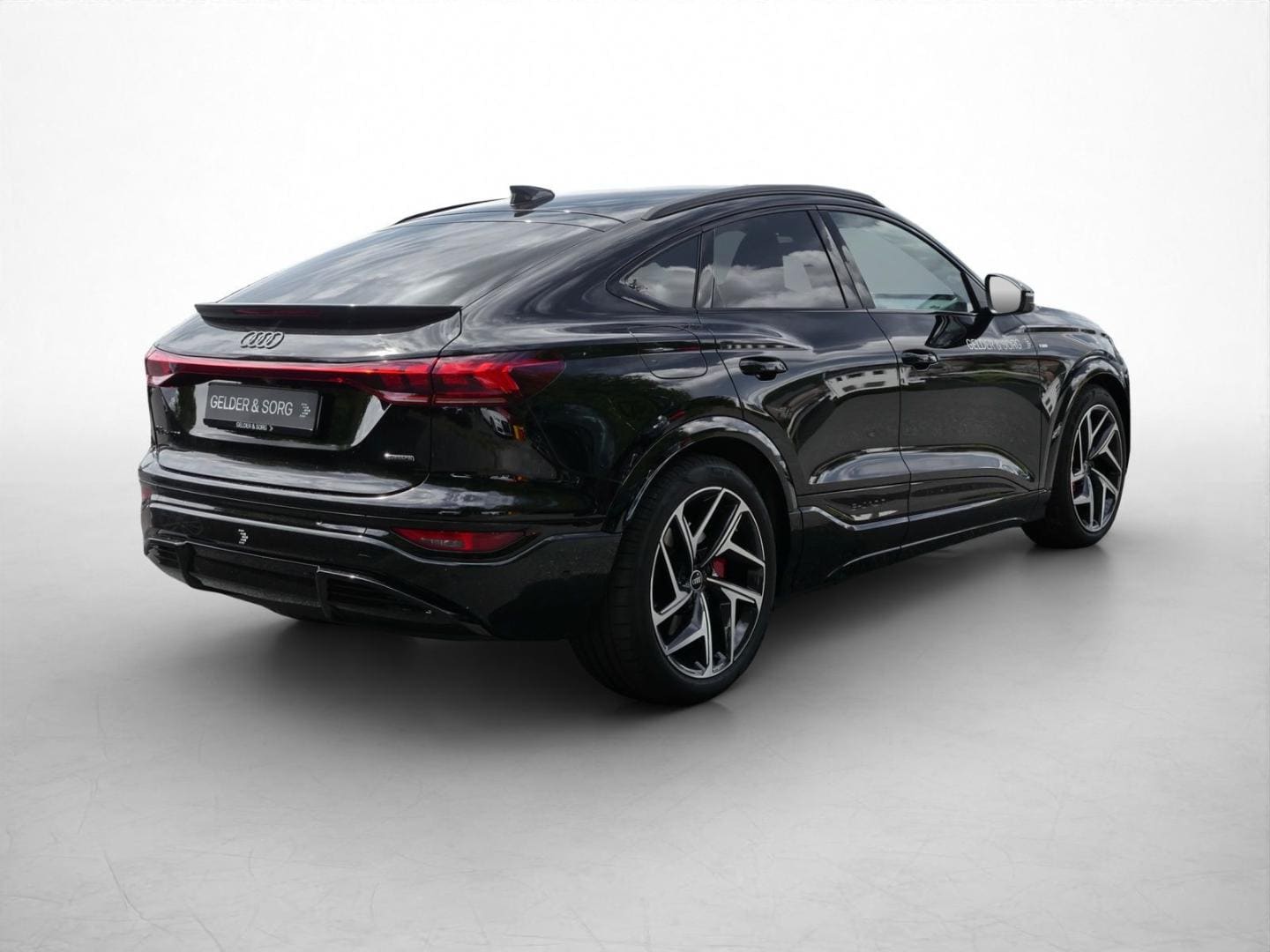 Bild über Audi Q6 Sportback e-tron S line business e-tron quattro 315 kW - für weitere Informationen kontaktieren Sie den Audi Partner