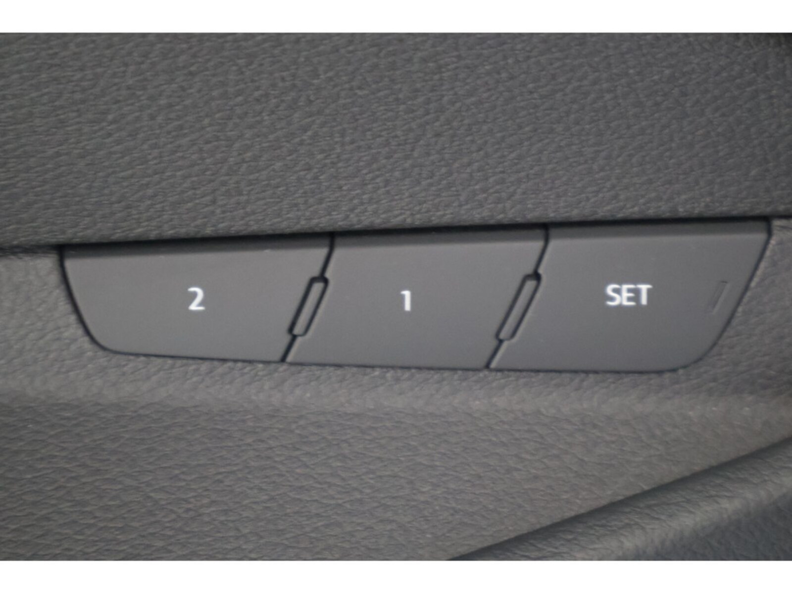 Audi Q8 e-tron – Bild 19