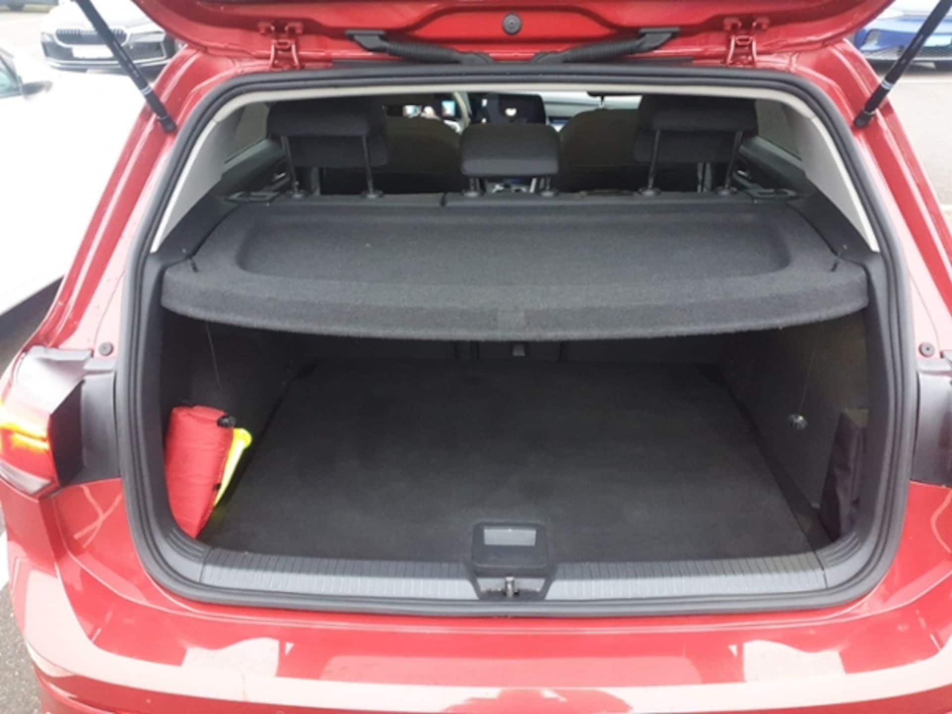 Volkswagen Golf Active