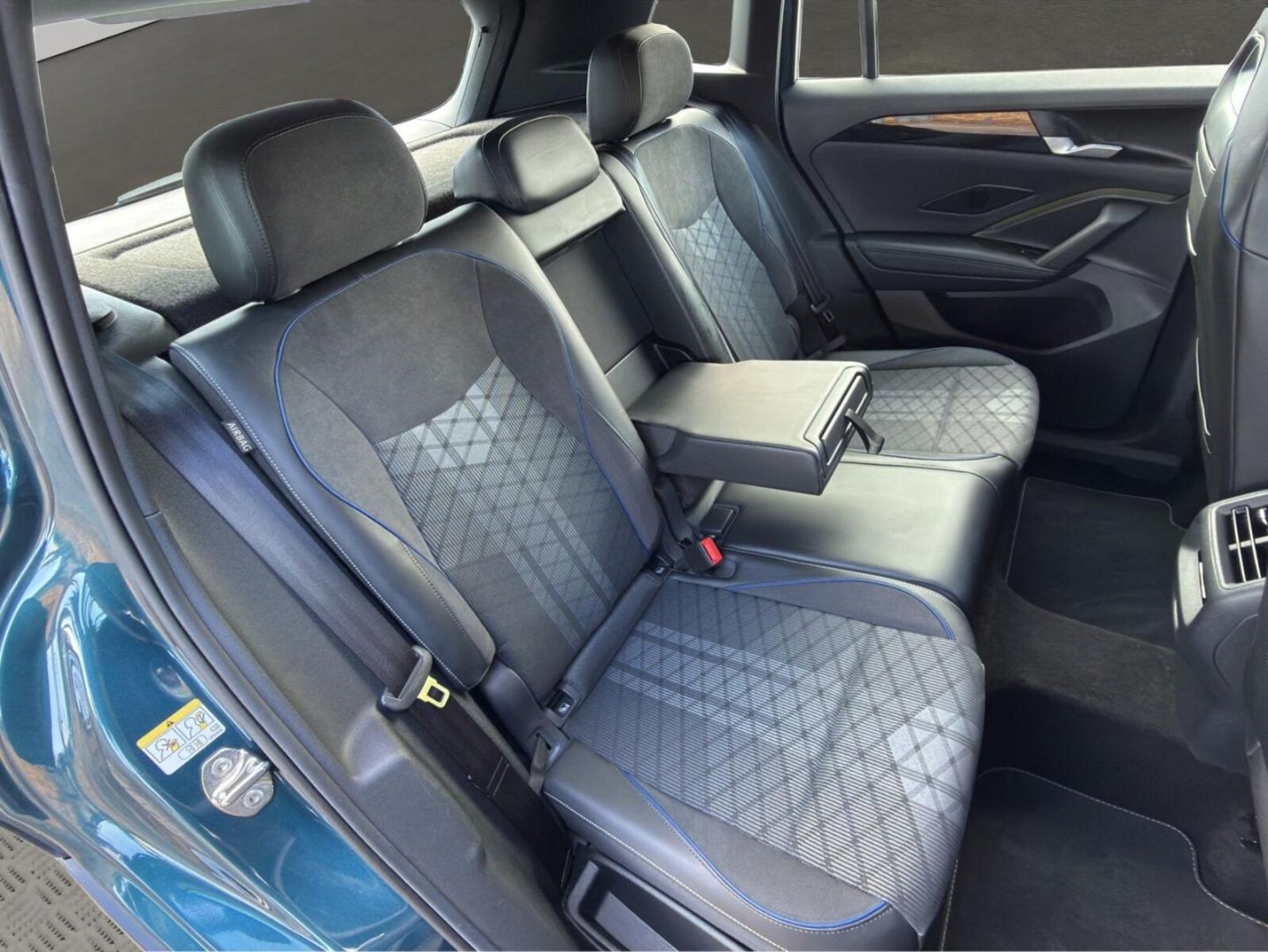 Volkswagen Tiguan – Bild 15