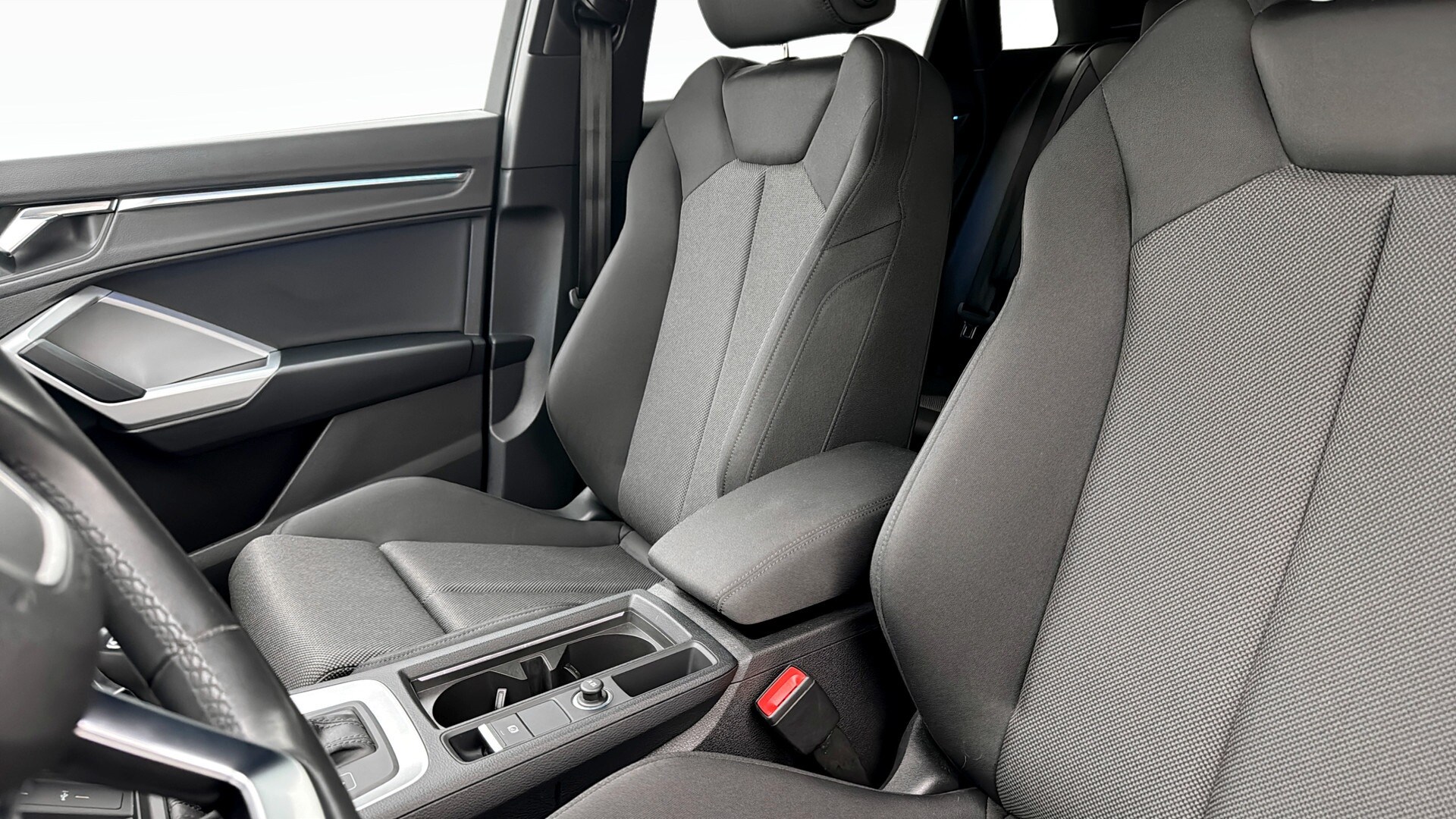 Image about Audi Q3 TFSI e Q3 45 TFSI e Proline 245 hk S tronic