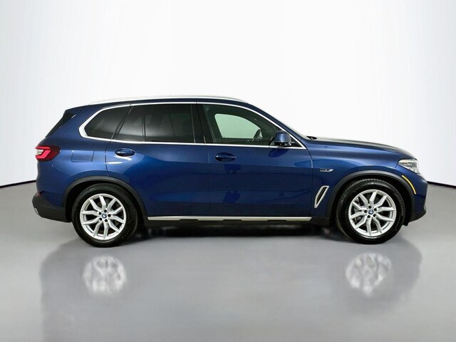 2022 BMW