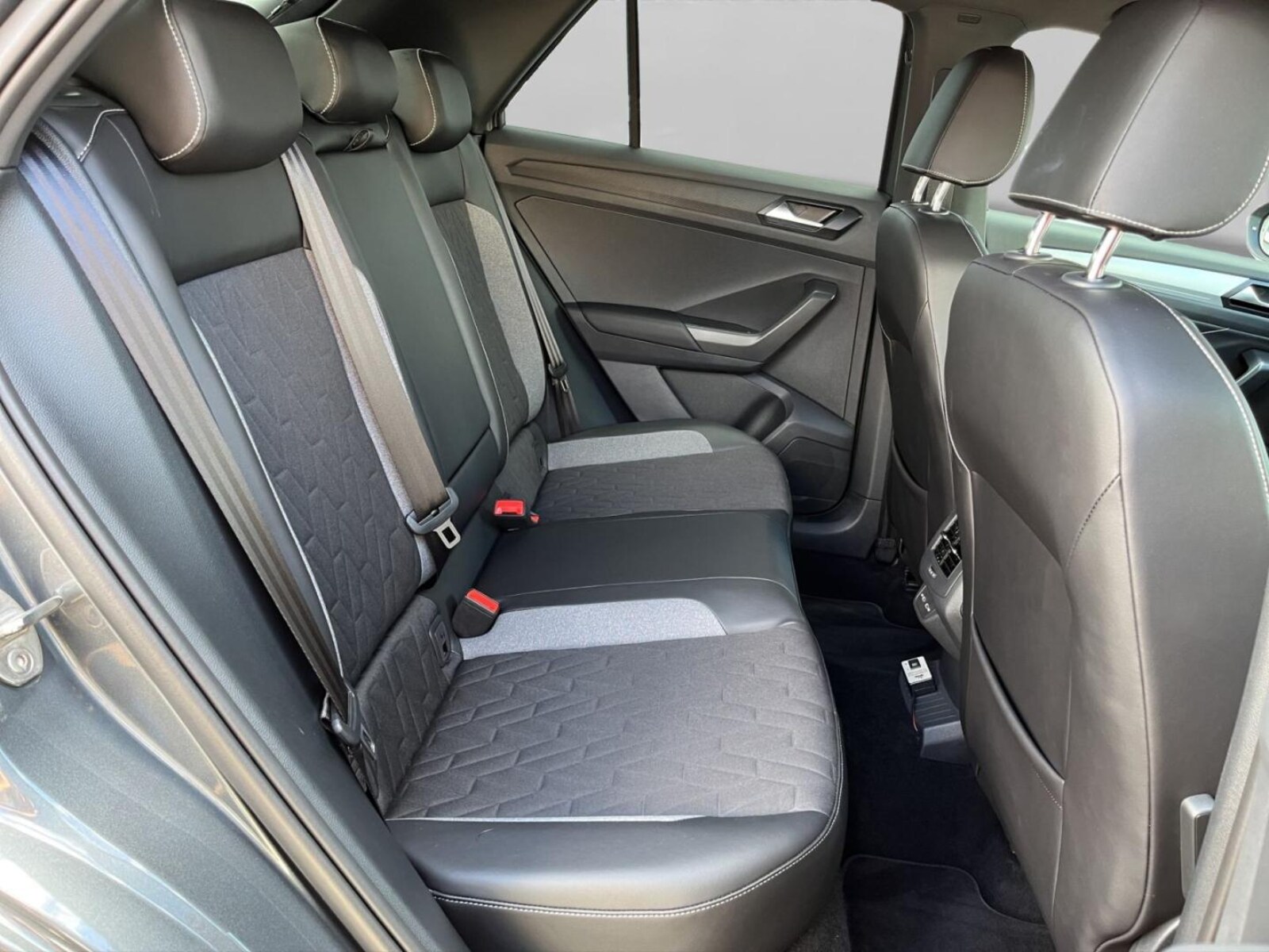 Volkswagen T-Roc – Bild 21