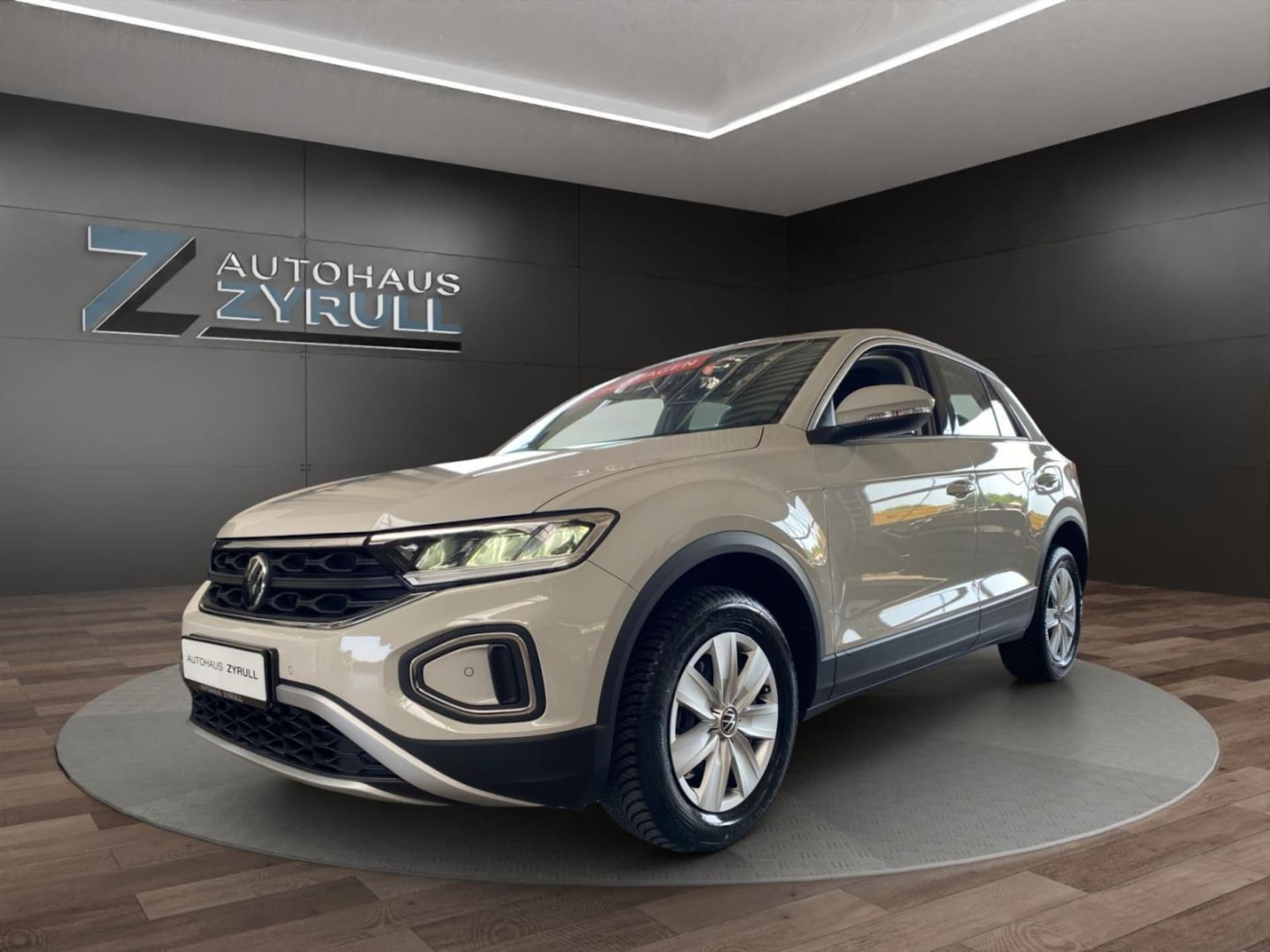 Volkswagen T-Roc Basis-Modell