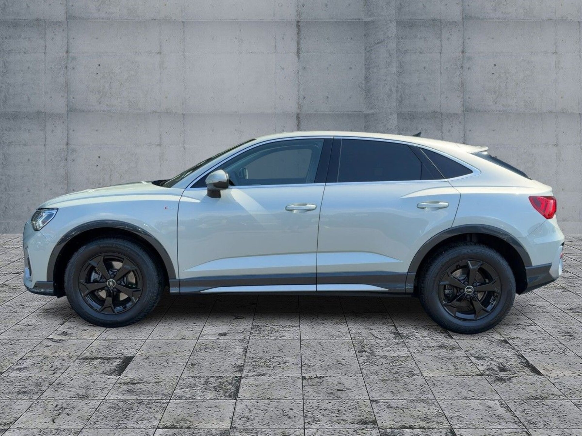 Audi Q3 Sportback S line