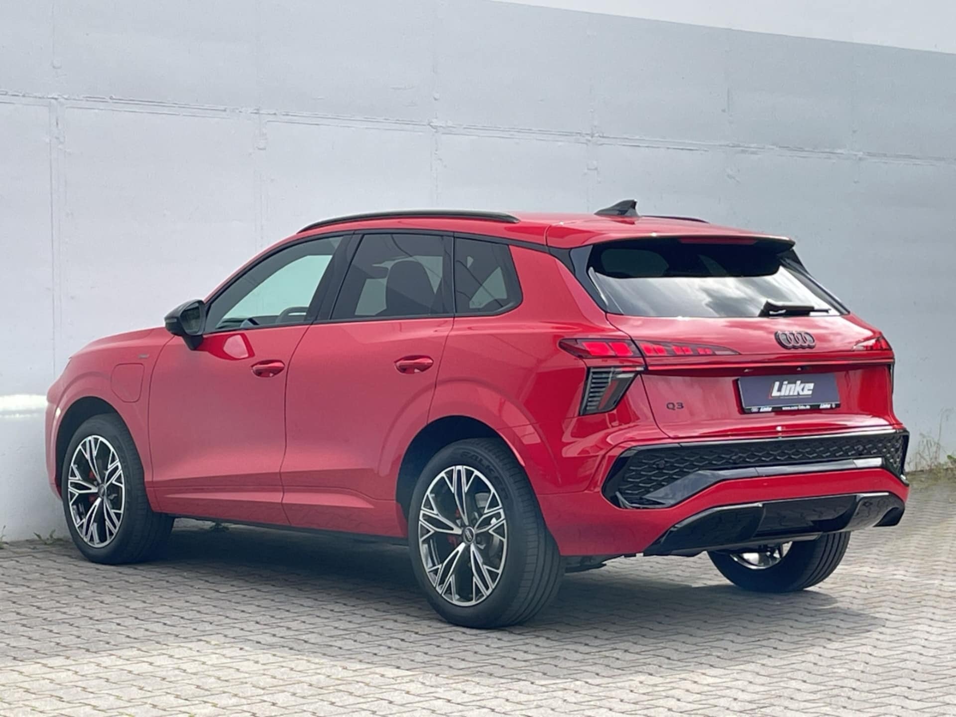 Audi Q3 SUV e-hybrid