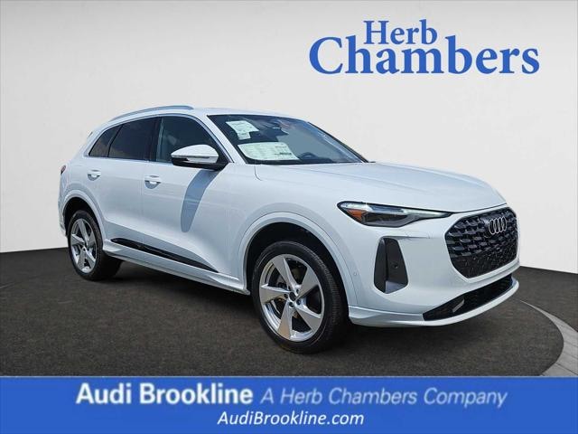 2025 Audi New Q5 Premium Plus's photo