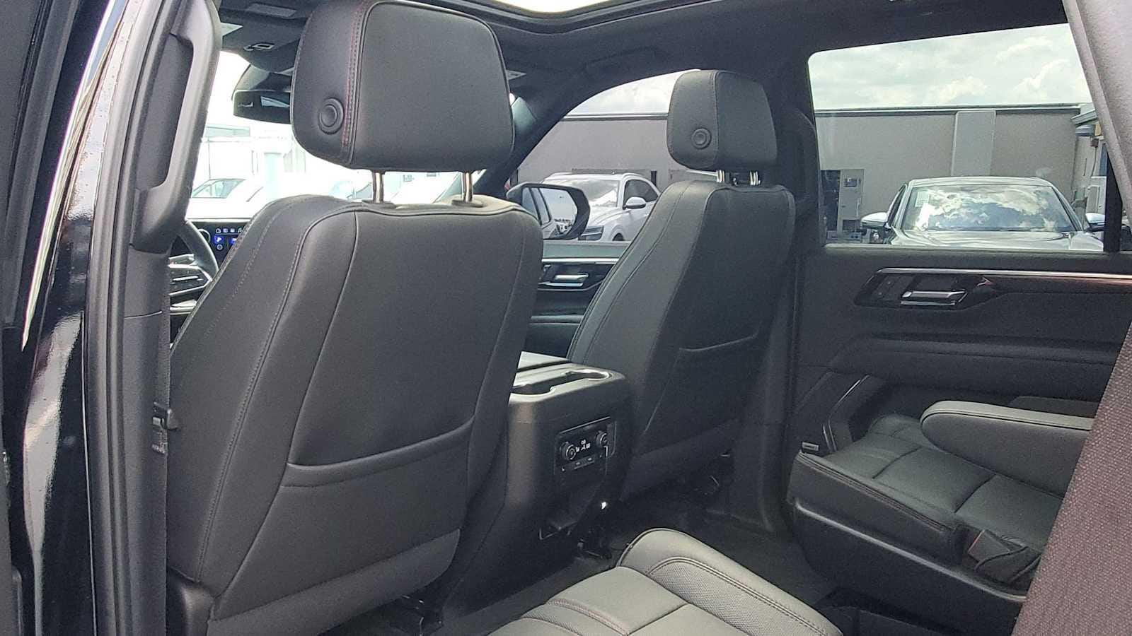 2025 Chevrolet Tahoe RST - Photo 18
