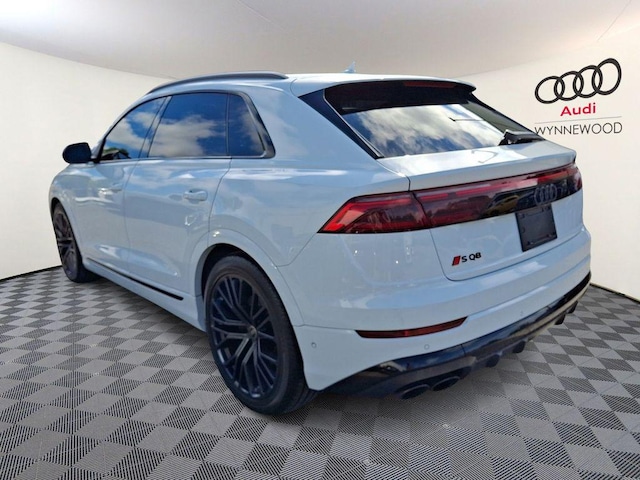 2025 Audi SQ8