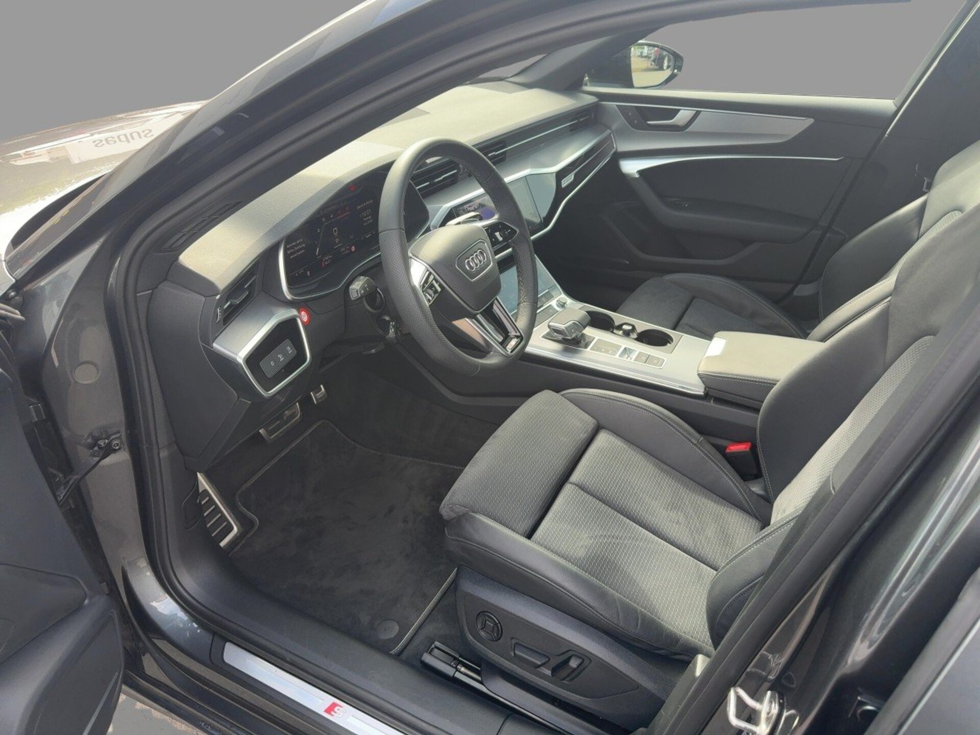 Audi S6 Avant